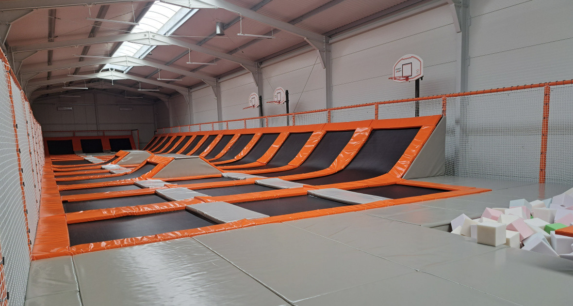 Sierpień 2025 - Park Trampolin Jump 4U Ostrołęka